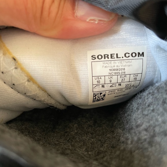 Sorel Boys Flurry Snow Boots Black Waterproof Bungee Cord Pull On size 10 NWT - Picture 3 of 4